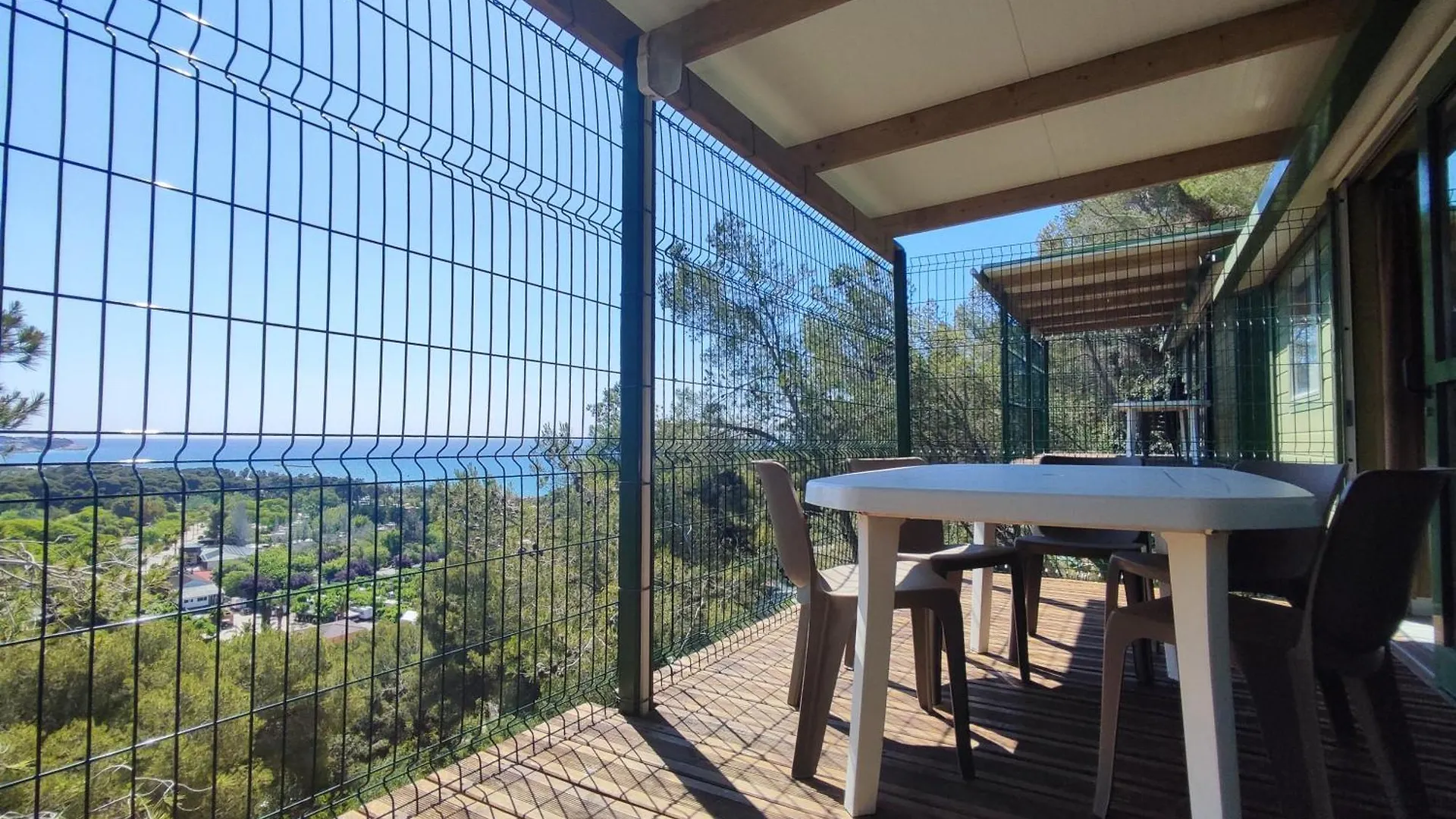 Mediterrani Natura Spa Resort Tarragona Camping