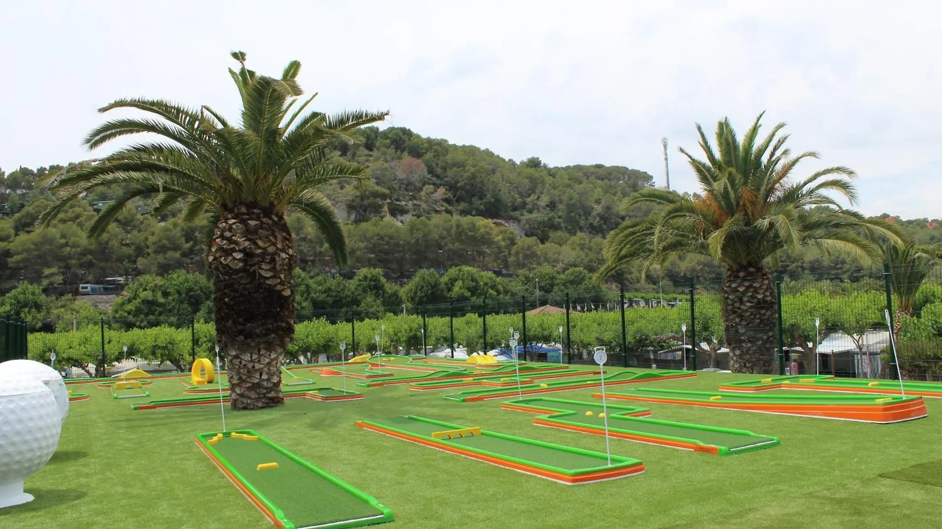 Camping Mediterrani Natura Spa Resort Tarragona